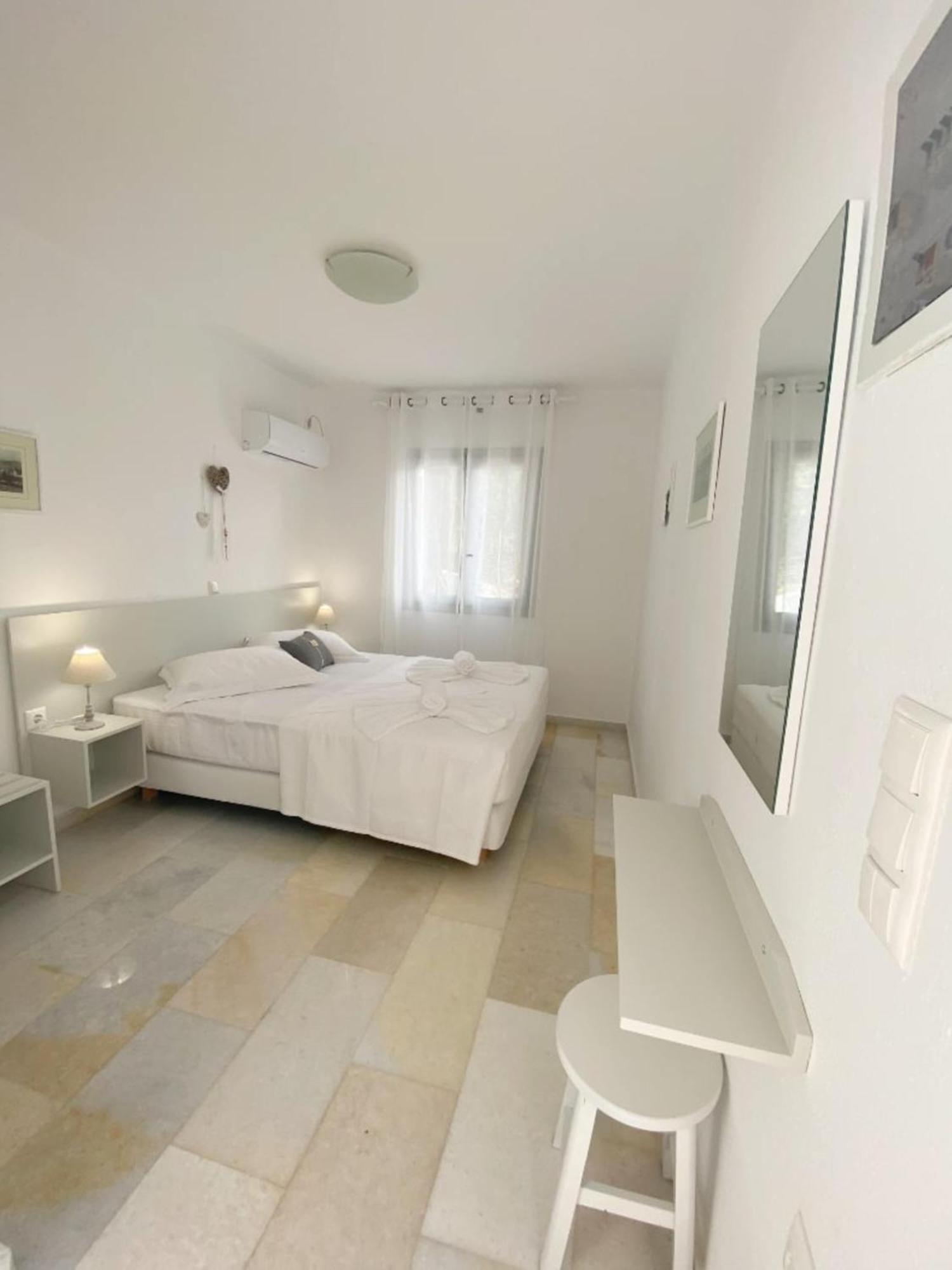Heart Of Paros Apartments Εξωτερικό φωτογραφία